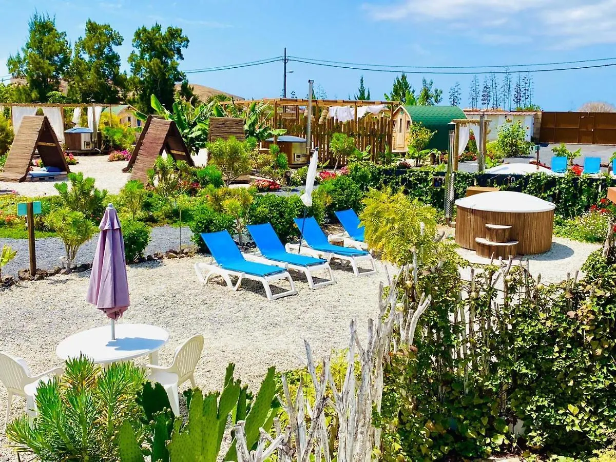 Nashira Hot Tub Piscina Y Jardin Lejlighed Buzanada