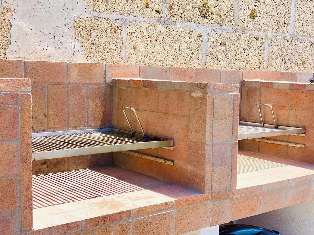 Nashira Hot Tub Piscina Y Jardin Lejlighed Buzanada