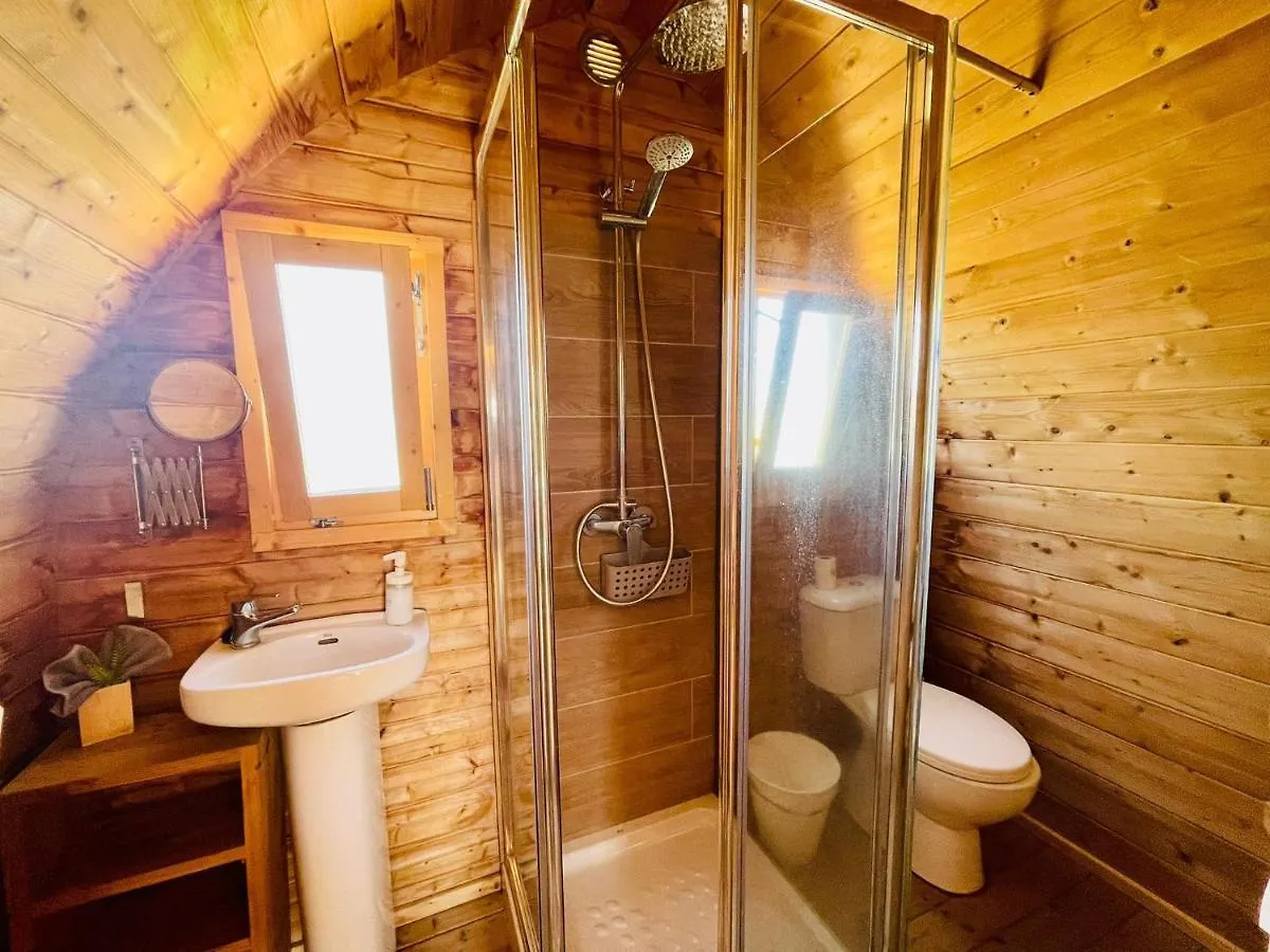 Nashira Hot Tub Piscina Y Jardin Apartment Buzanada